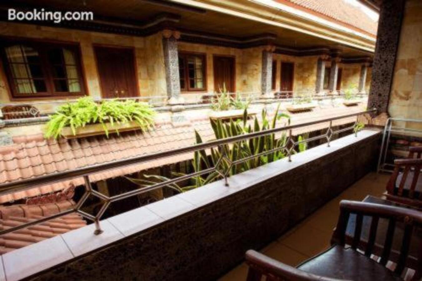 Segara Sadhu Inn Kuta By Ecommerceloka Exterior foto
