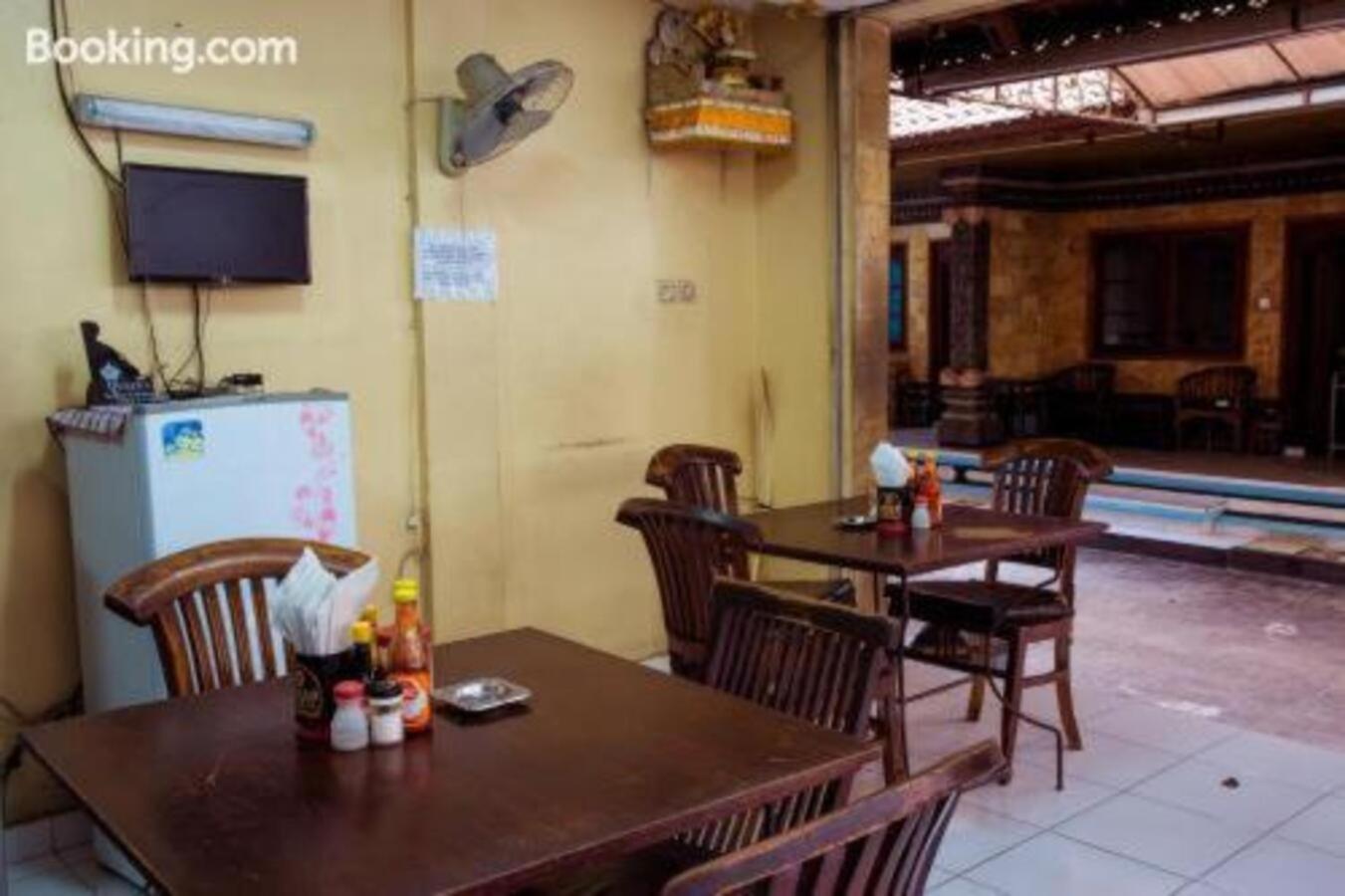 Segara Sadhu Inn Kuta By Ecommerceloka Exterior foto