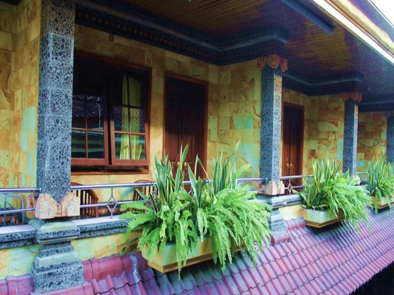 Segara Sadhu Inn Kuta By Ecommerceloka Exterior foto